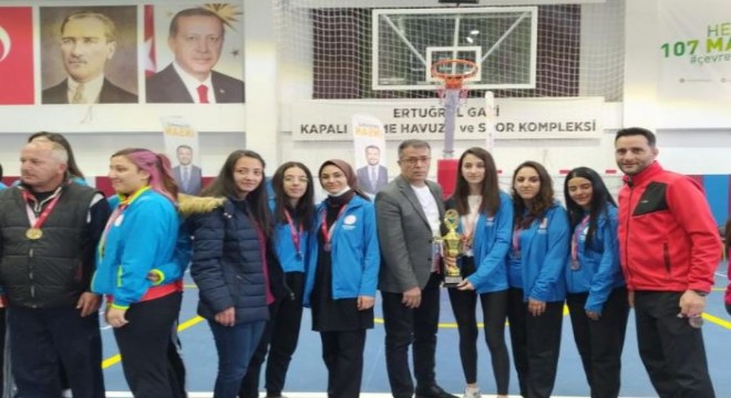 Gümüş kupa Erzurum'a